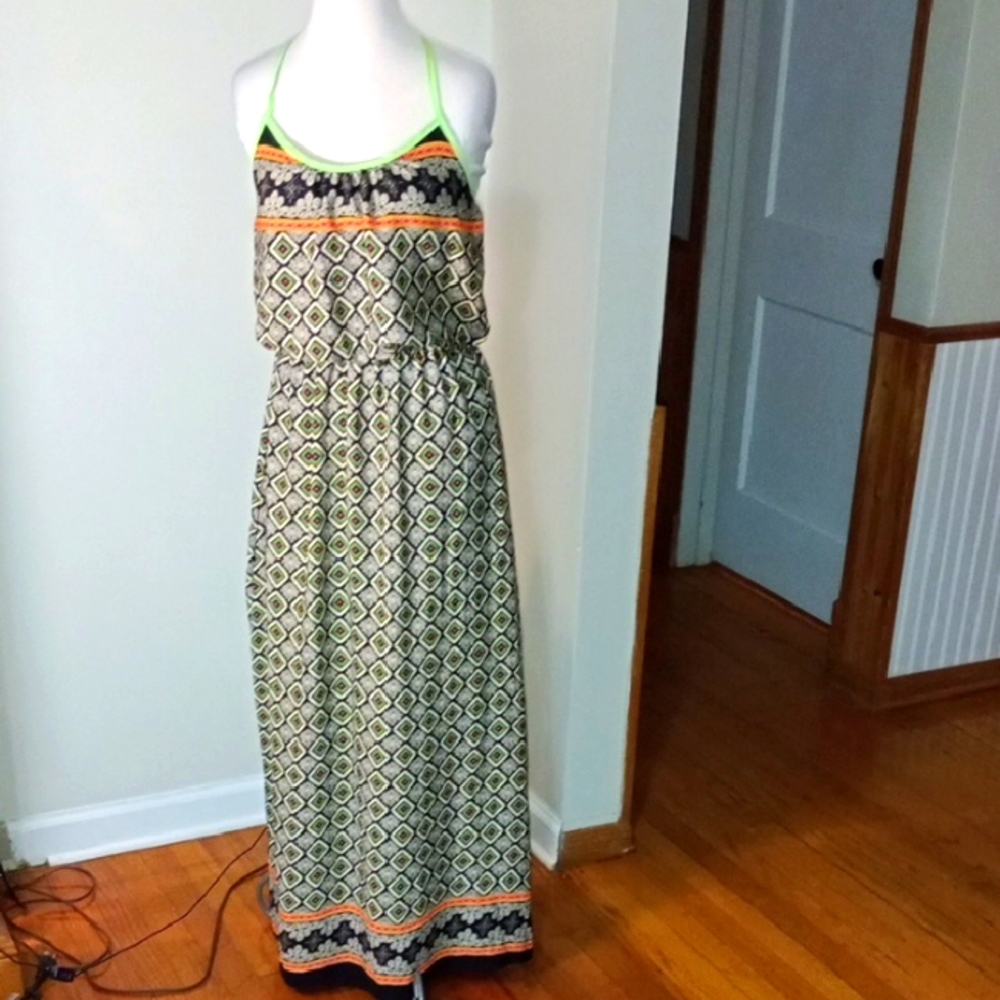 Style Book Geometric Print Maxi Dress SzS